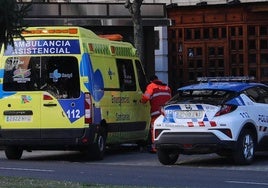 Policía Local y ambulancia, en una imagen de archivo.