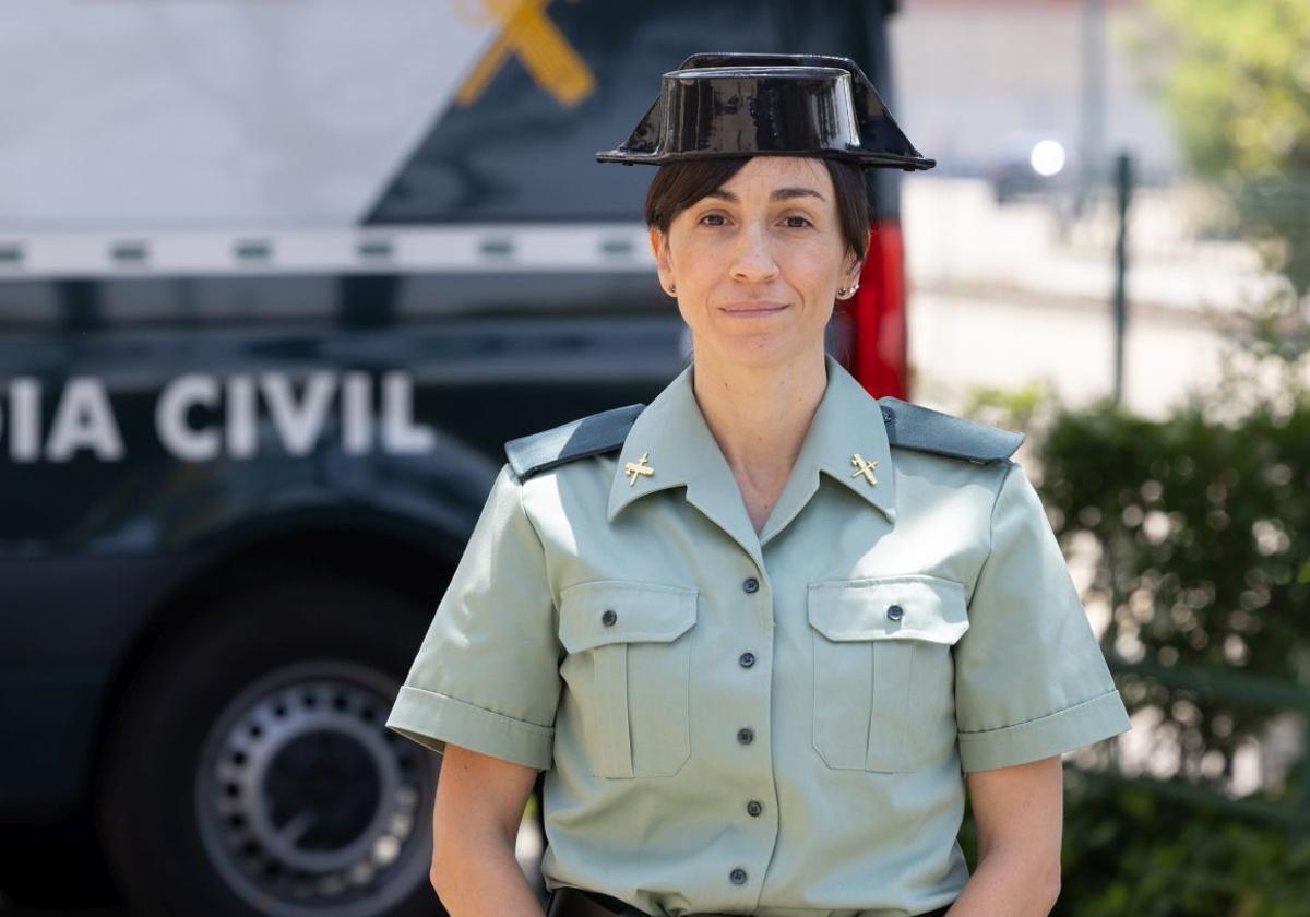 La agente que auxilió a un motorista que se amputó un brazo: «Solo pensaba en salvar su vida»