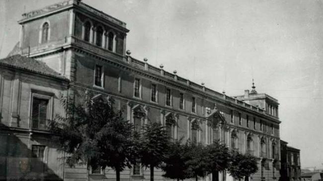 El traslado de a corte a Valladolid fue aprovechado por el Duque de Lerma para...