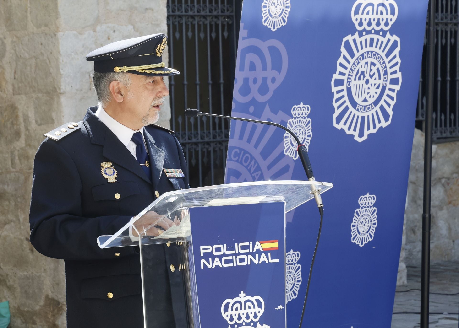 La Policía Nacional de Palencia rinde homenaje a las víctimas del terrorismo