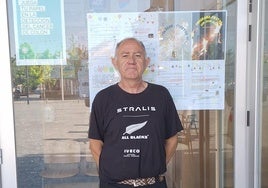 El alcalde de Sardón de Duero, José Antonio Matesanz, ante el programa de fiestas 2025