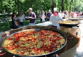 Paella popular en La Fuencisla.