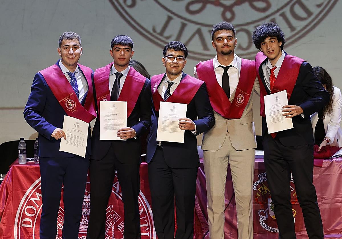 Graduación de los estudiantes de la Facultad de Educación, este pasado viernes en el cine Ortega.