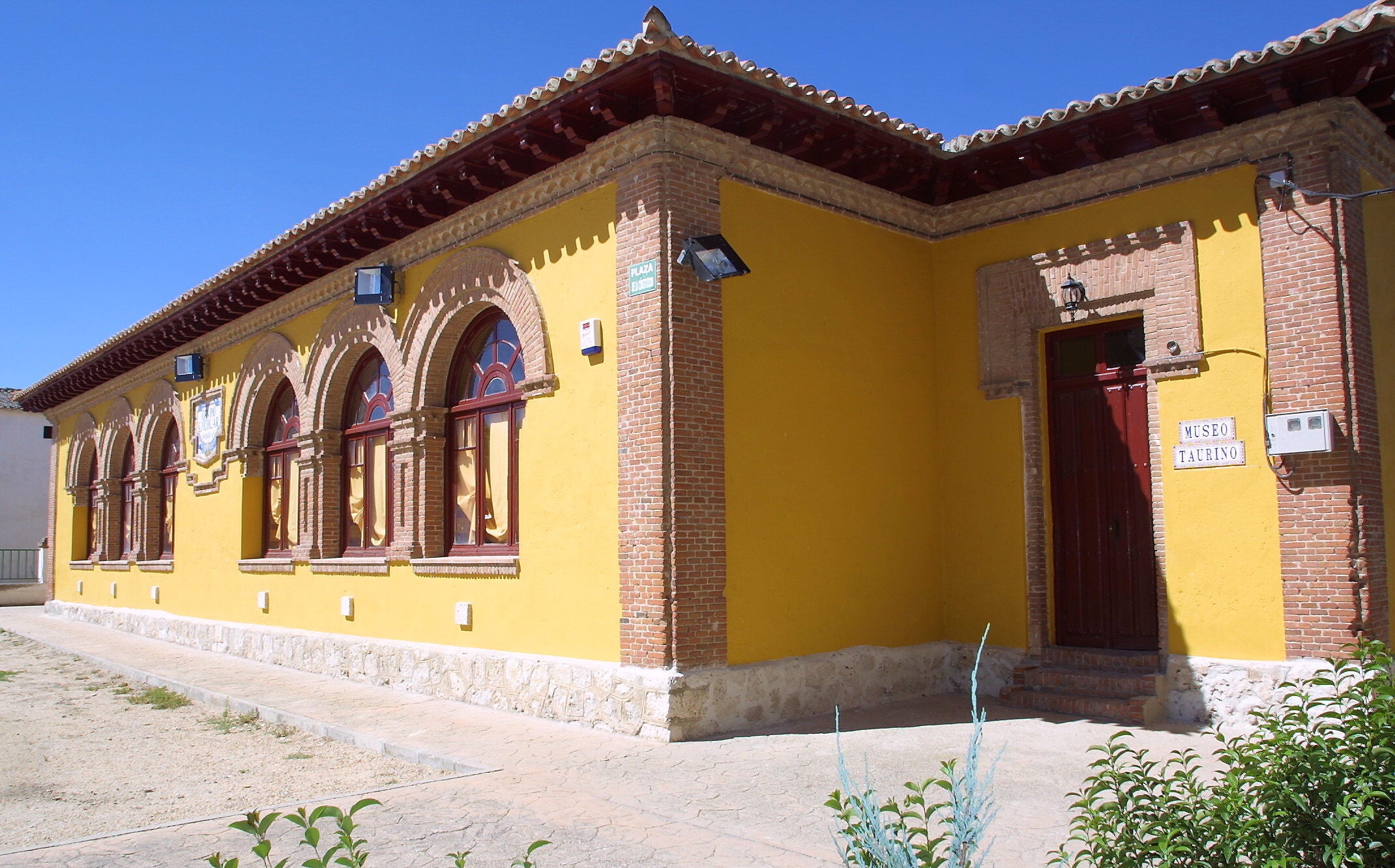 Fachada del Museo Taurino. Agosto de 2001.