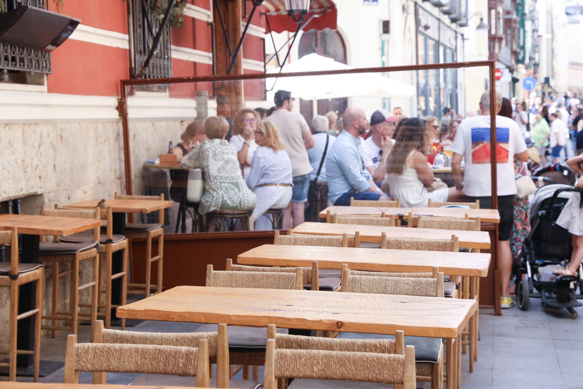 Ambiente en Valladolid a la hora del vermú el Día del Corpus