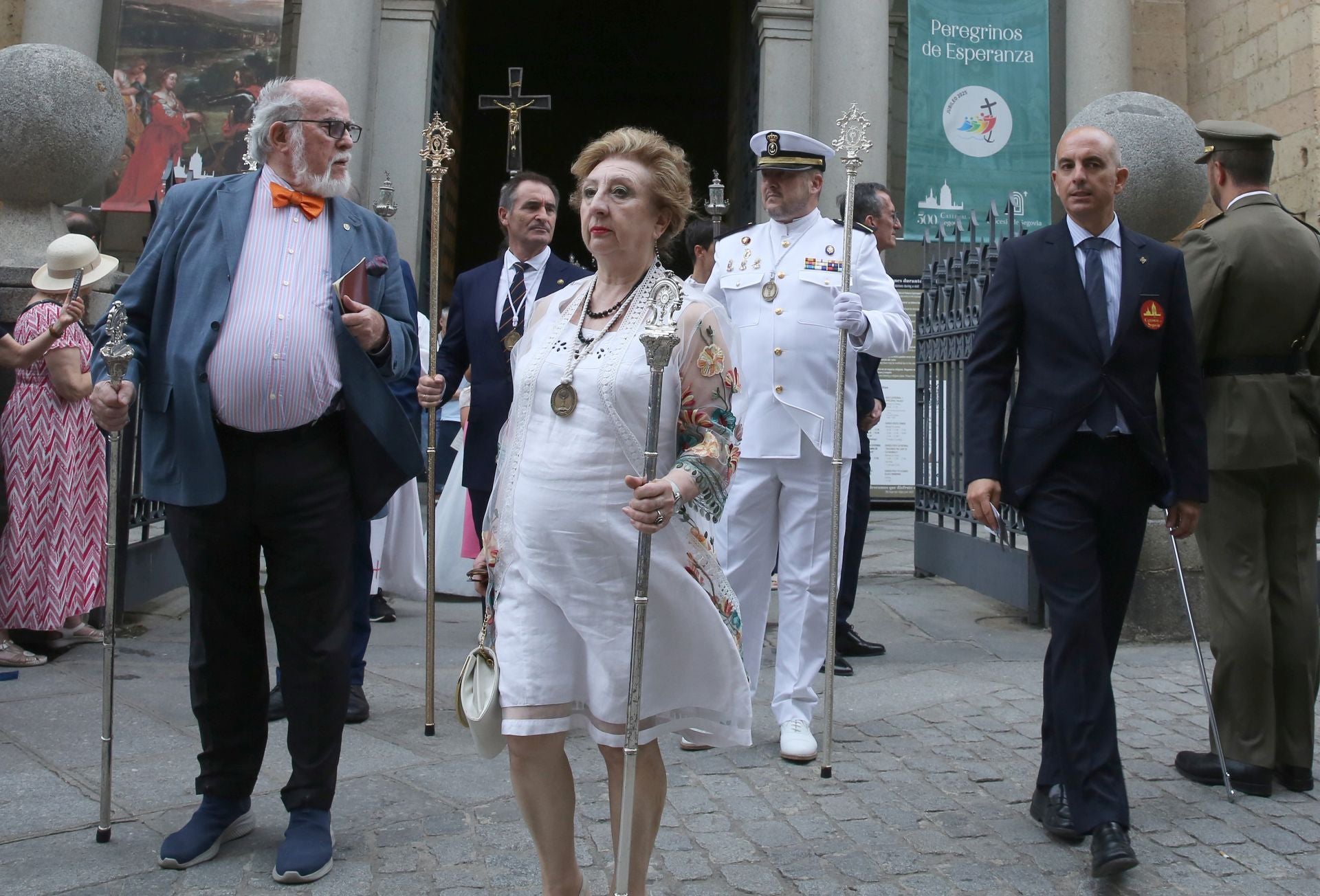La accidentada procesión del Corpus, en imágenes