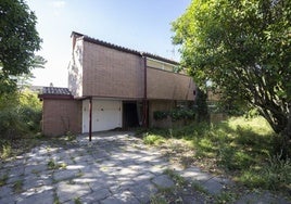 Uno de los chalés de la finca Villa Paulita, en el barrio de Parque Alameda.