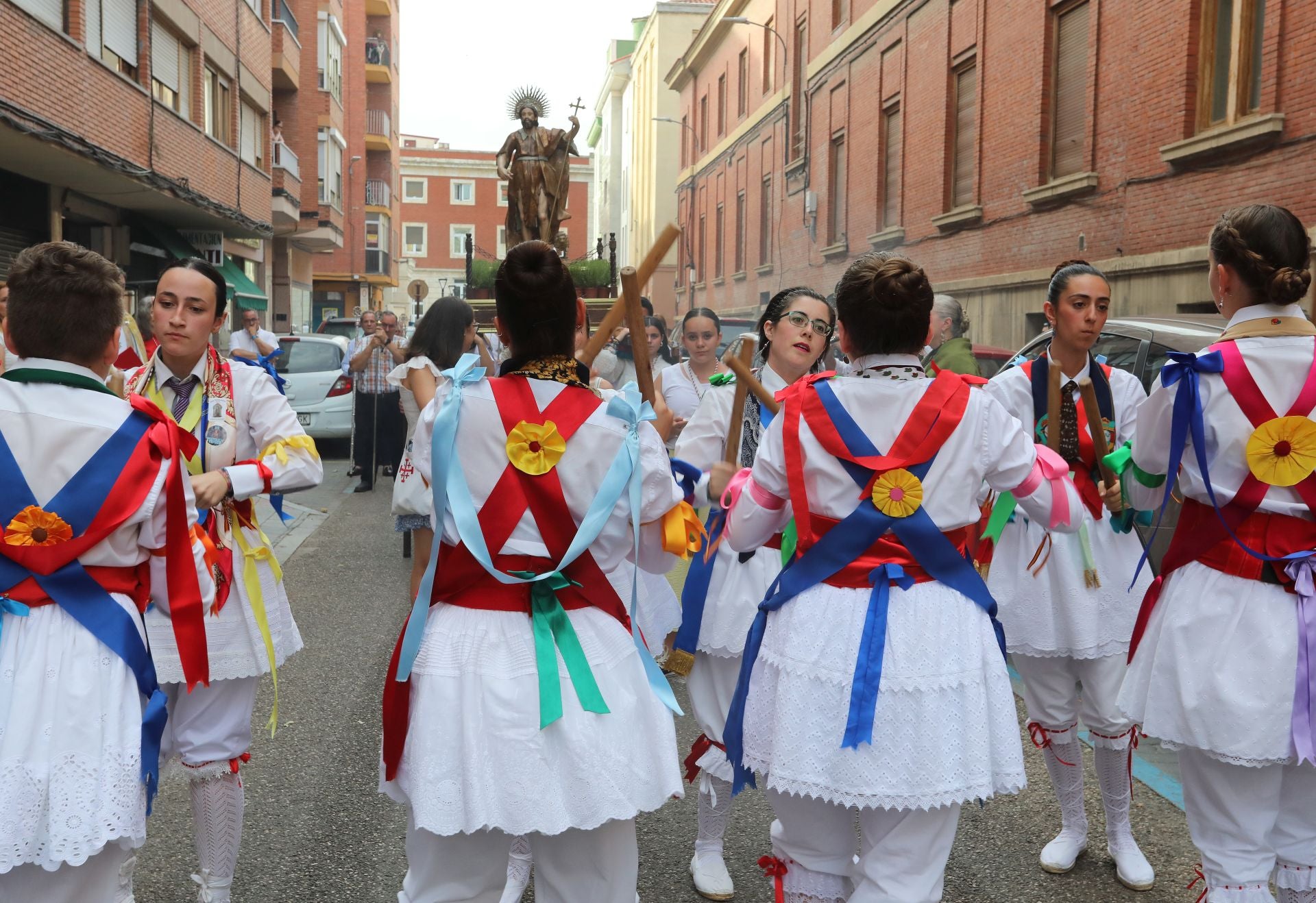 Miles de plantas de tomillo para festejar San Juan en Palencia