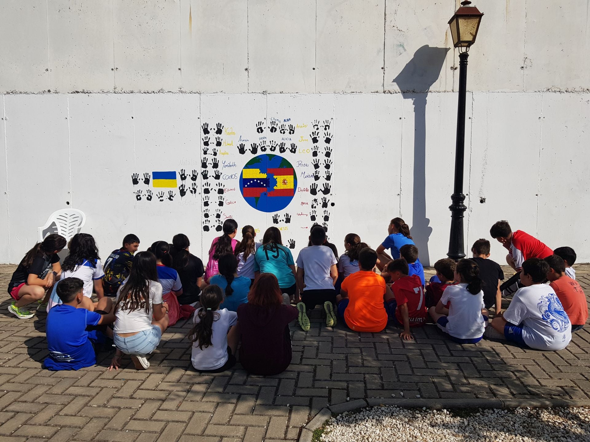 Celebración del día del refugiado en el centro San Juan de Dios de Aguilar