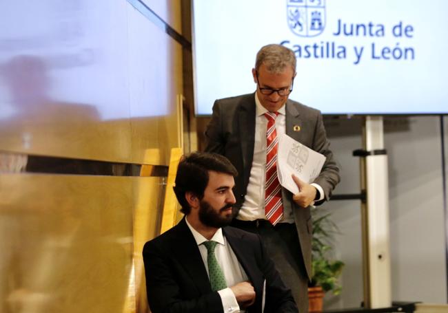 Juan García-Gallardo y Mariano Veganzones, en la etapa en la que fueron vicepresidente y consejero de Industria de la Junta de Castilla y León.