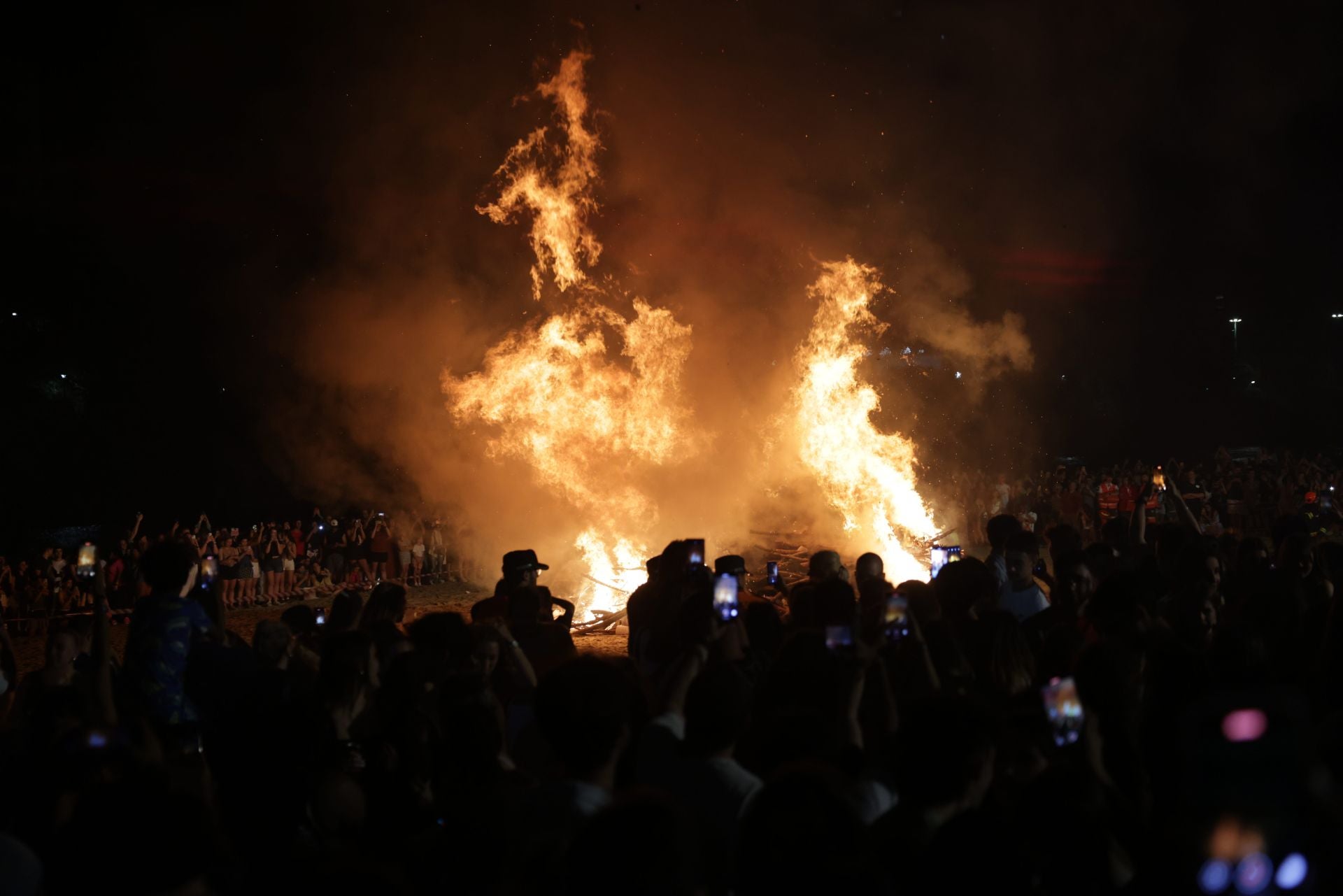 Las imágenes de la noche de San Juan en Valladolid
