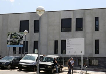 El traslado de las Concepcionistas a La Lastrilla, en el aire