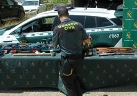 Armas y otros efectos recuperados por la Guardia Civil dentro de la operación Rulpa-II.