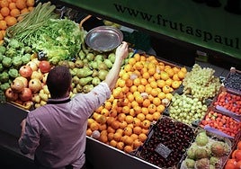 Frutería en el mercado del Val.