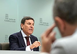 Carlos Fernández Carriedo, durante la rueda de prensa posterior al Consejo de Gobierno de la Junta.