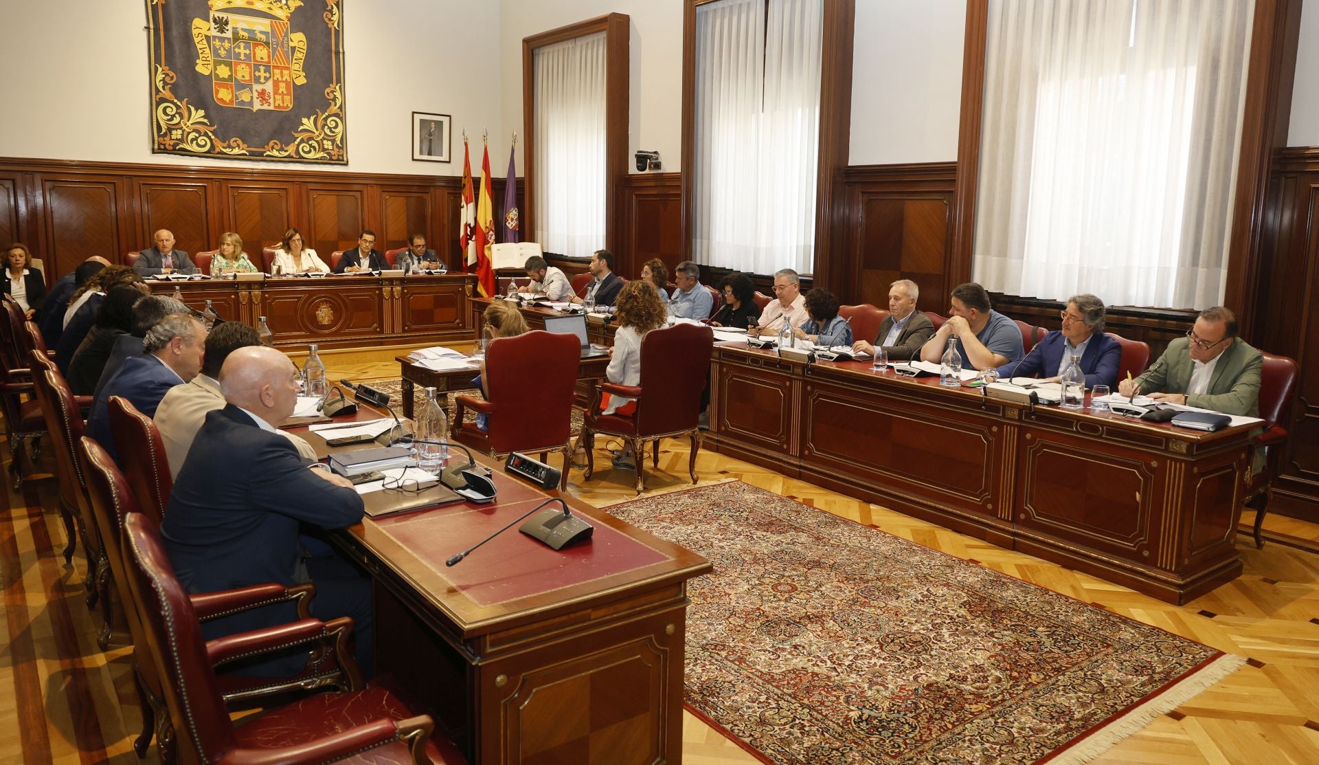El último pleno de Araceli Villegas en la Diputación de Palencia
