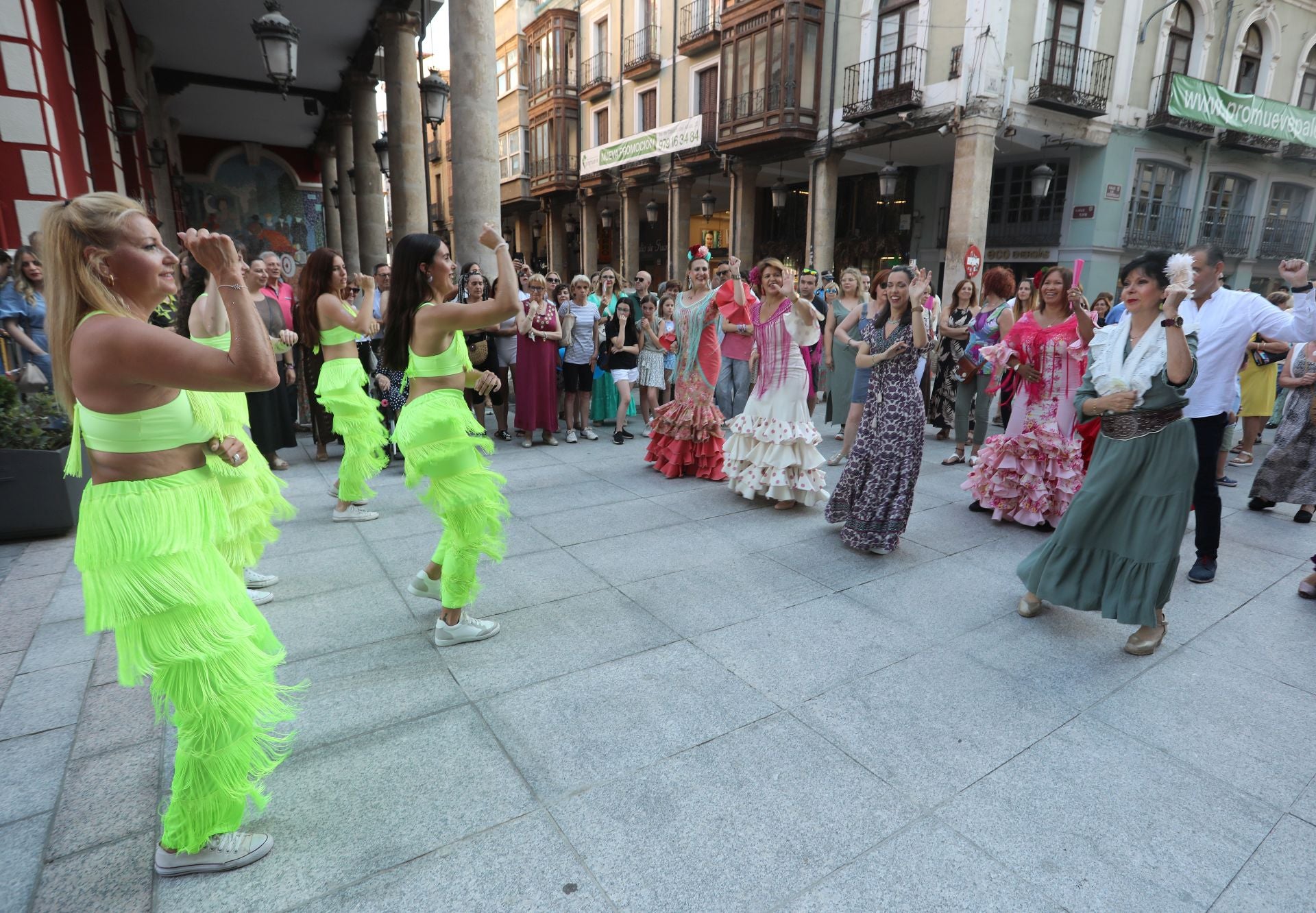 El comercio de Palencia saca una sonrisa