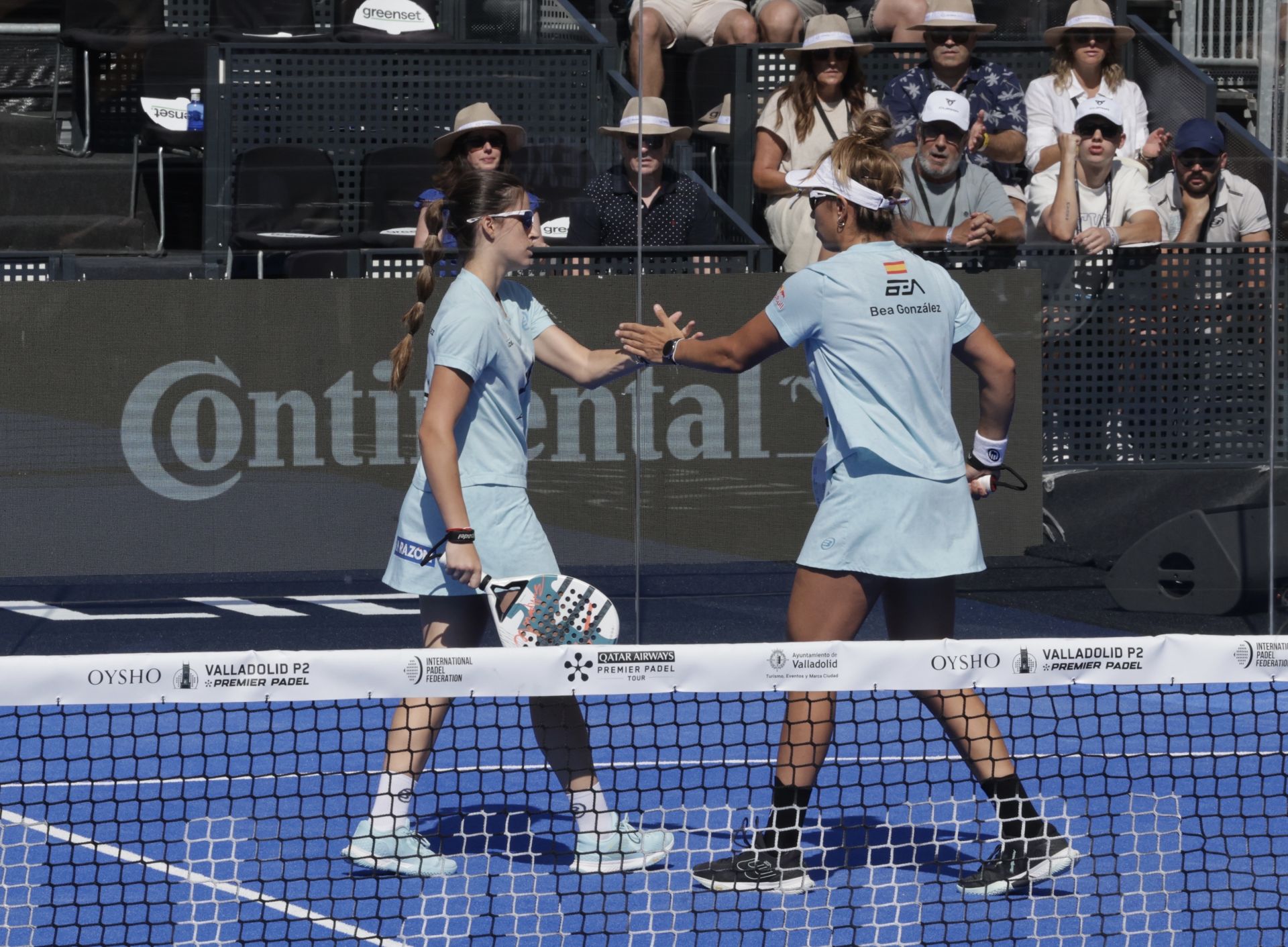 Las imágenes de la penúltima jornada del Premier Padel en la Plaza Mayor