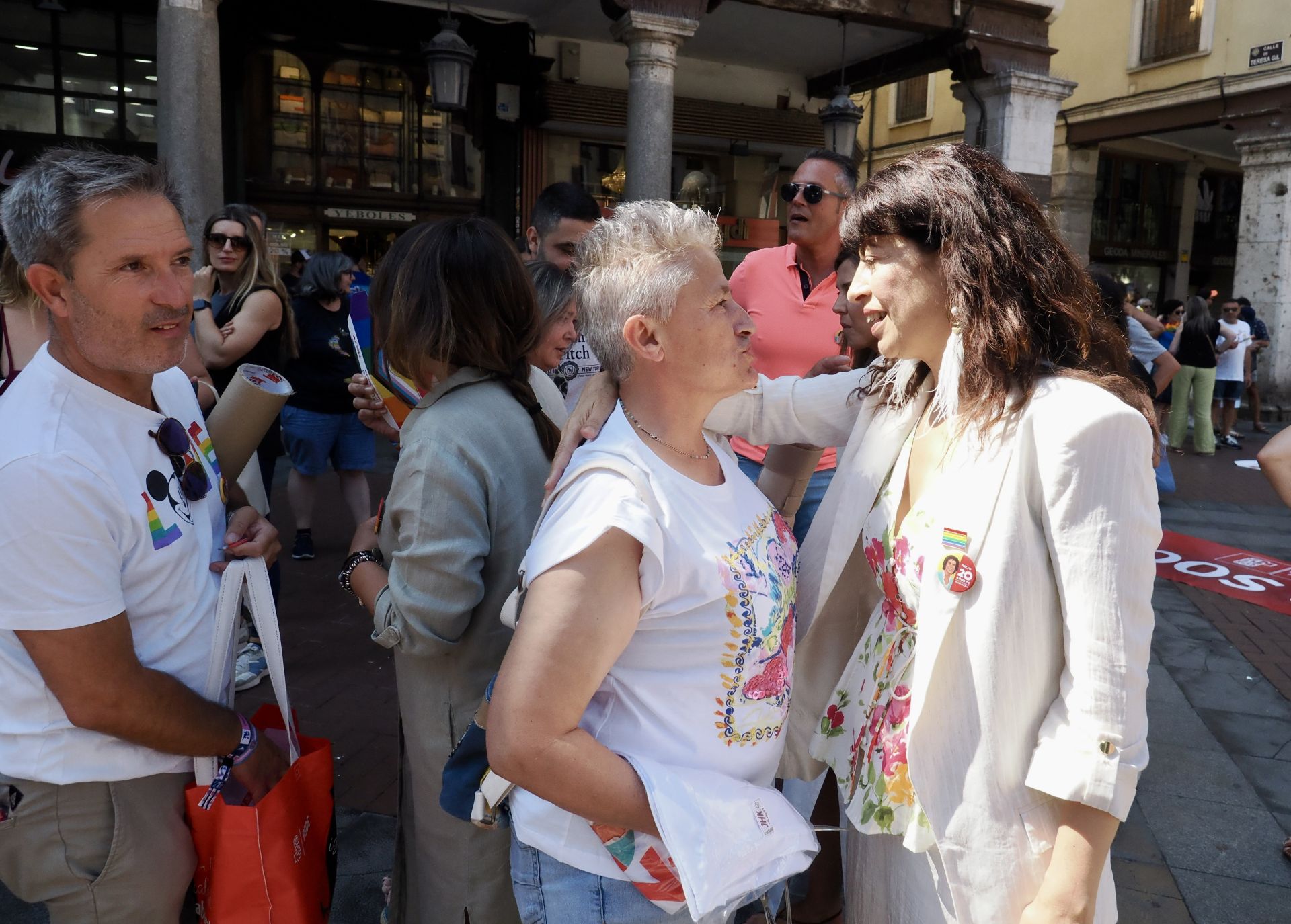 Las imágenes de la manifestación LGTBI en Valladolid