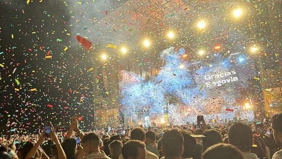 Momentos finales del concierto de Andy y Lucas en Segovia.