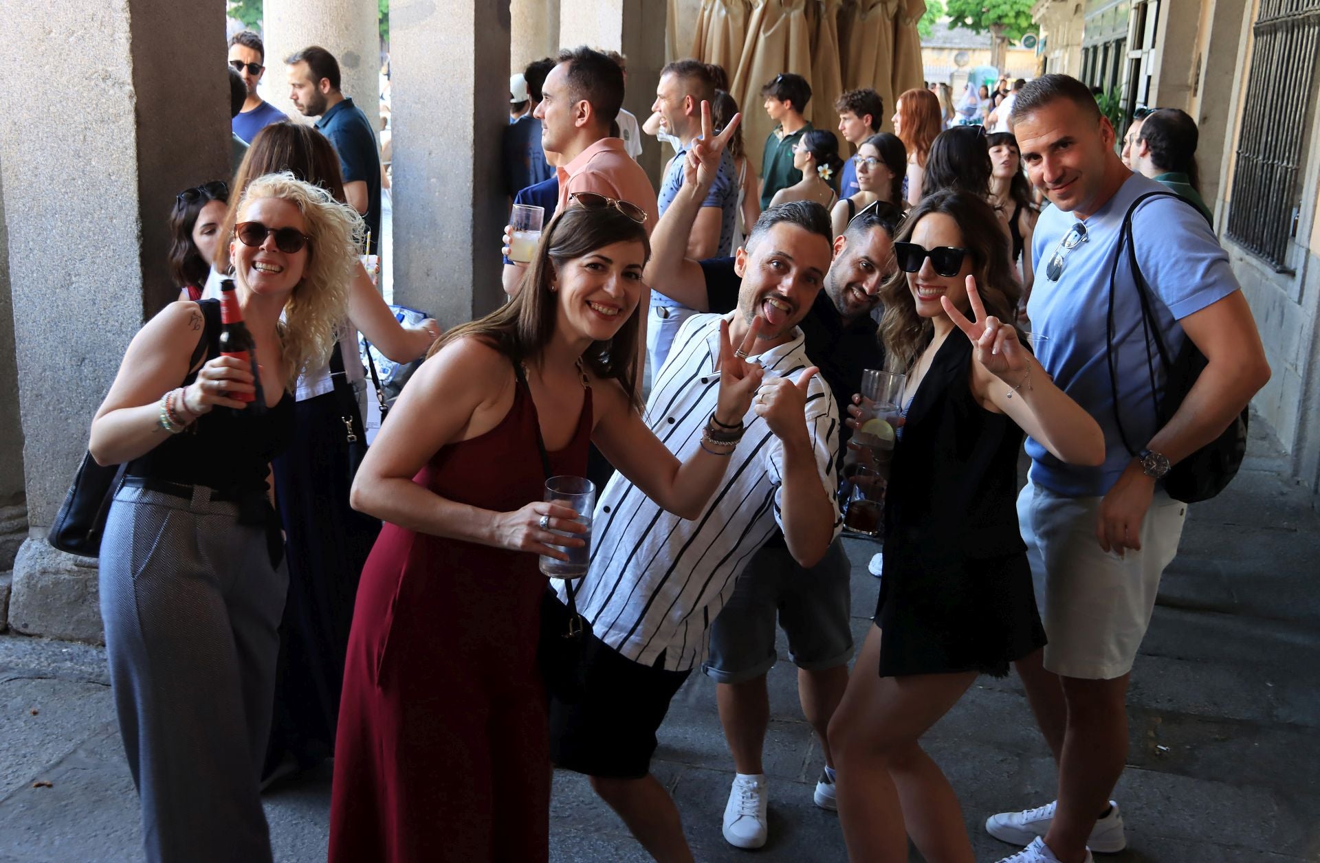 Fotos del tardeo de fiestas del sábado en Segovia