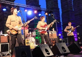 Fotos del concierto tributo a Los Beatles en la plaza del Azoguejo