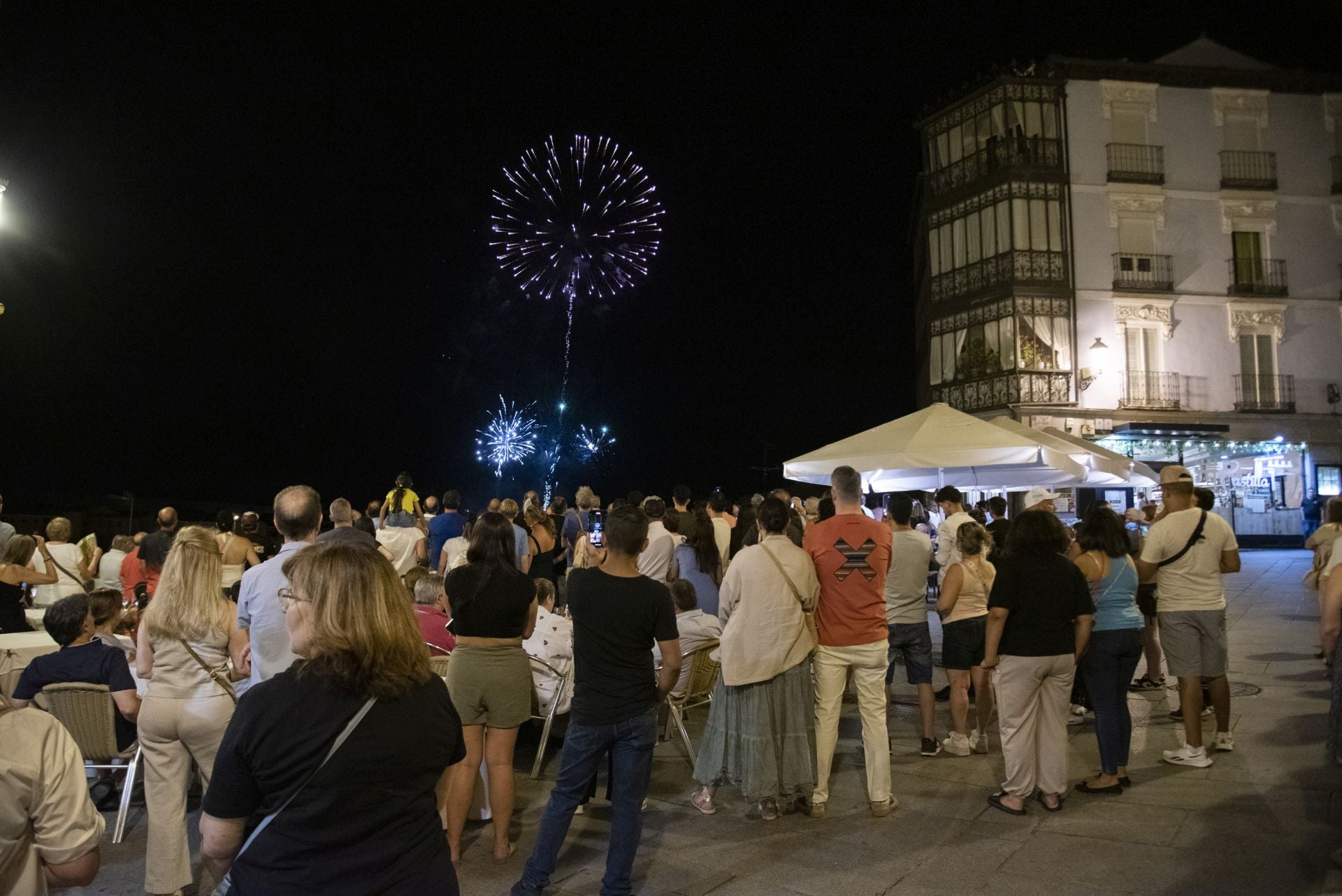 Fotos del espectáculo de fuegos artificiales en Segovia