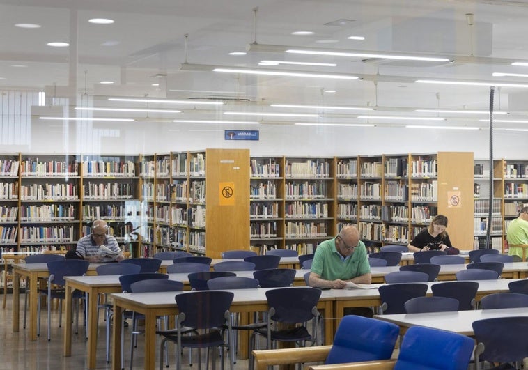 La Biblioteca Municipal de La Rondilla forma parte de los refugios climáticos de la ciudad con una temperatura de 24 grados en sus instalaciones.