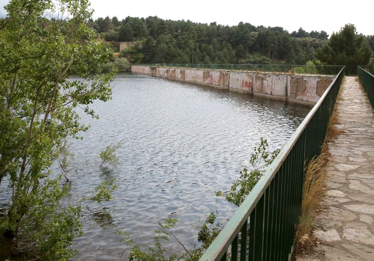 Estado en el que se encuentra el embalse de Puente Alta, en Revenga.