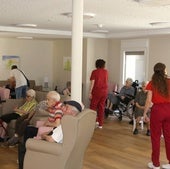 Usuarios de las nuevas unidades de convivencia de la residencia La Fuencisla.