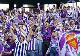 Aficionados del Real Valladolid durante la campaña 2023-2024 en Segunda División.