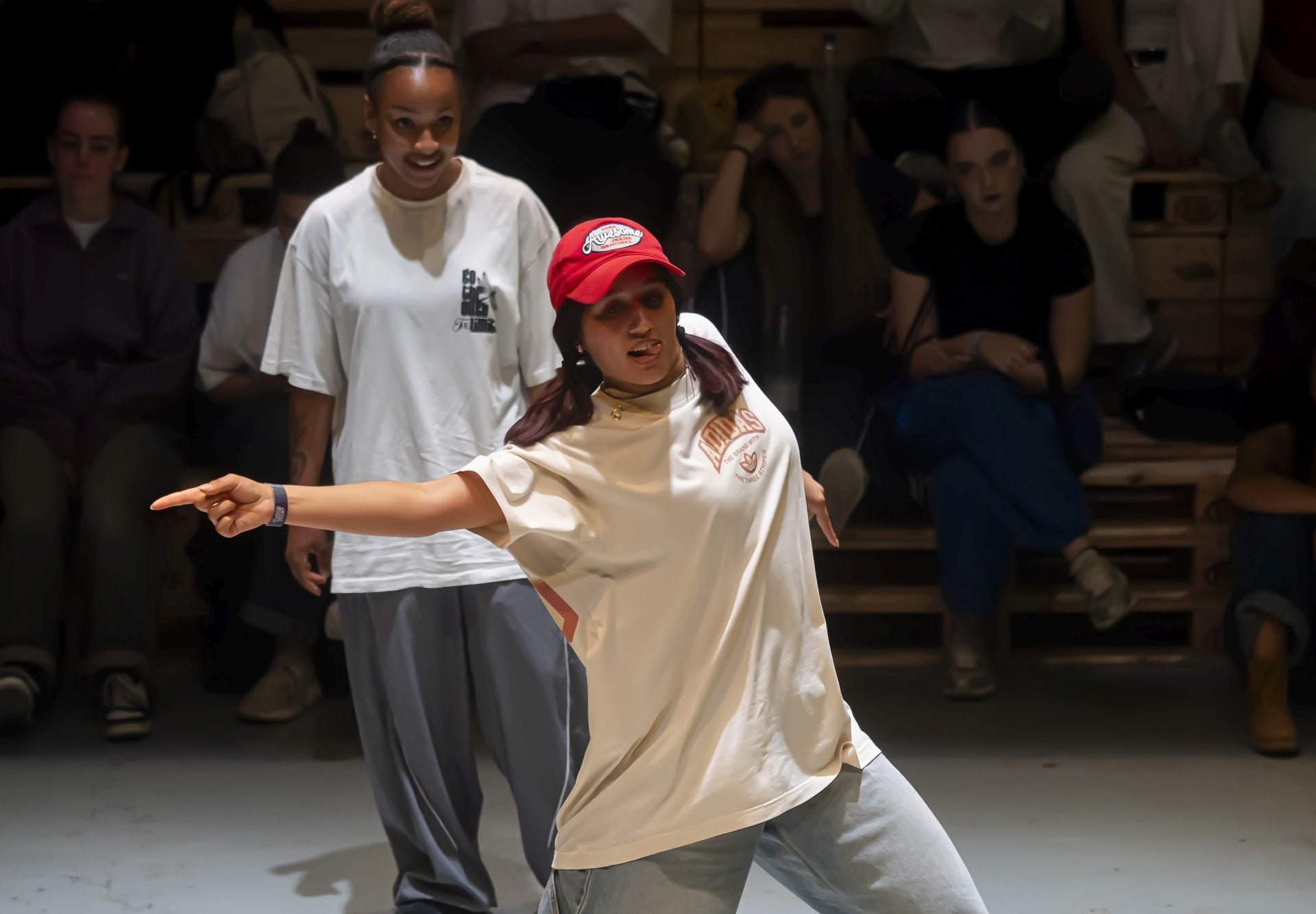 Seiscientos bailarines lo dan todo en el Faro Urbano