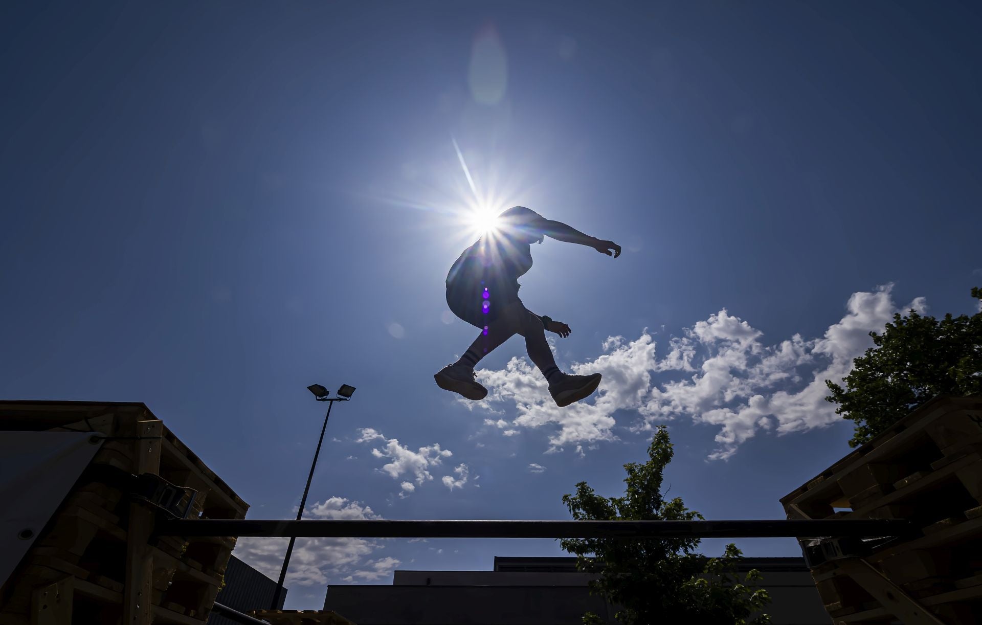 Las acrobacias de parkour impresionan en el LAVA