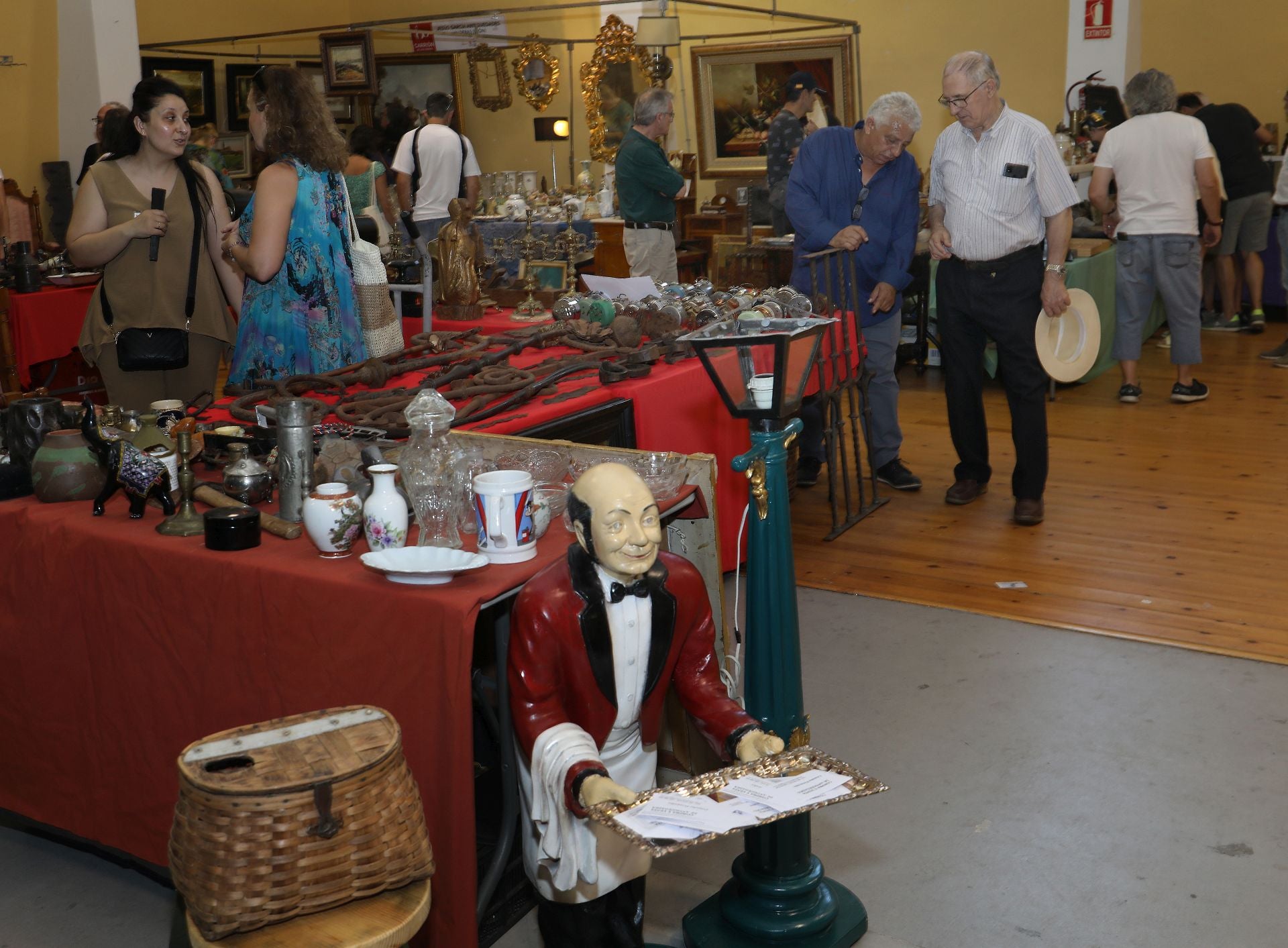 Así es la feria de antigüedades de Carrión