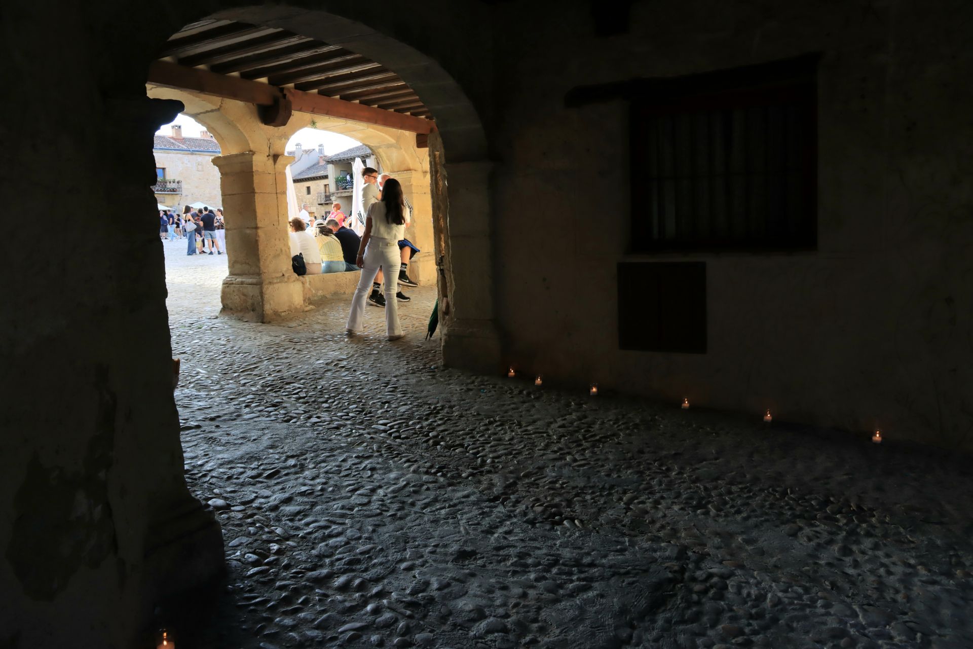 La noche de las velas en Pedraza, en imágenes