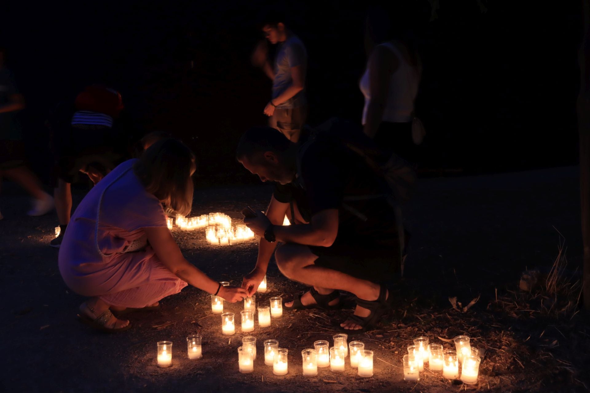 La noche de las velas en Pedraza, en imágenes