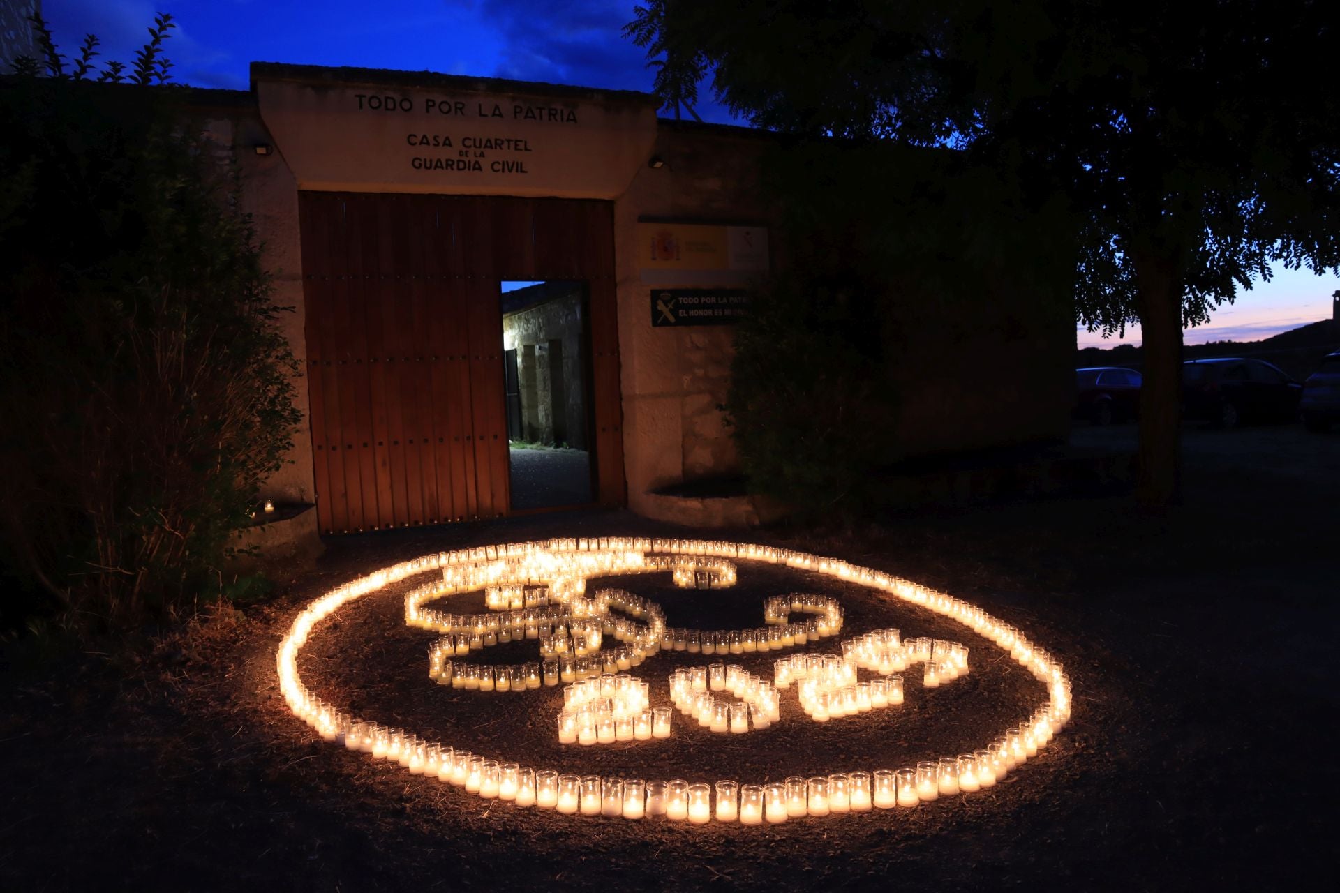 La noche de las velas en Pedraza, en imágenes