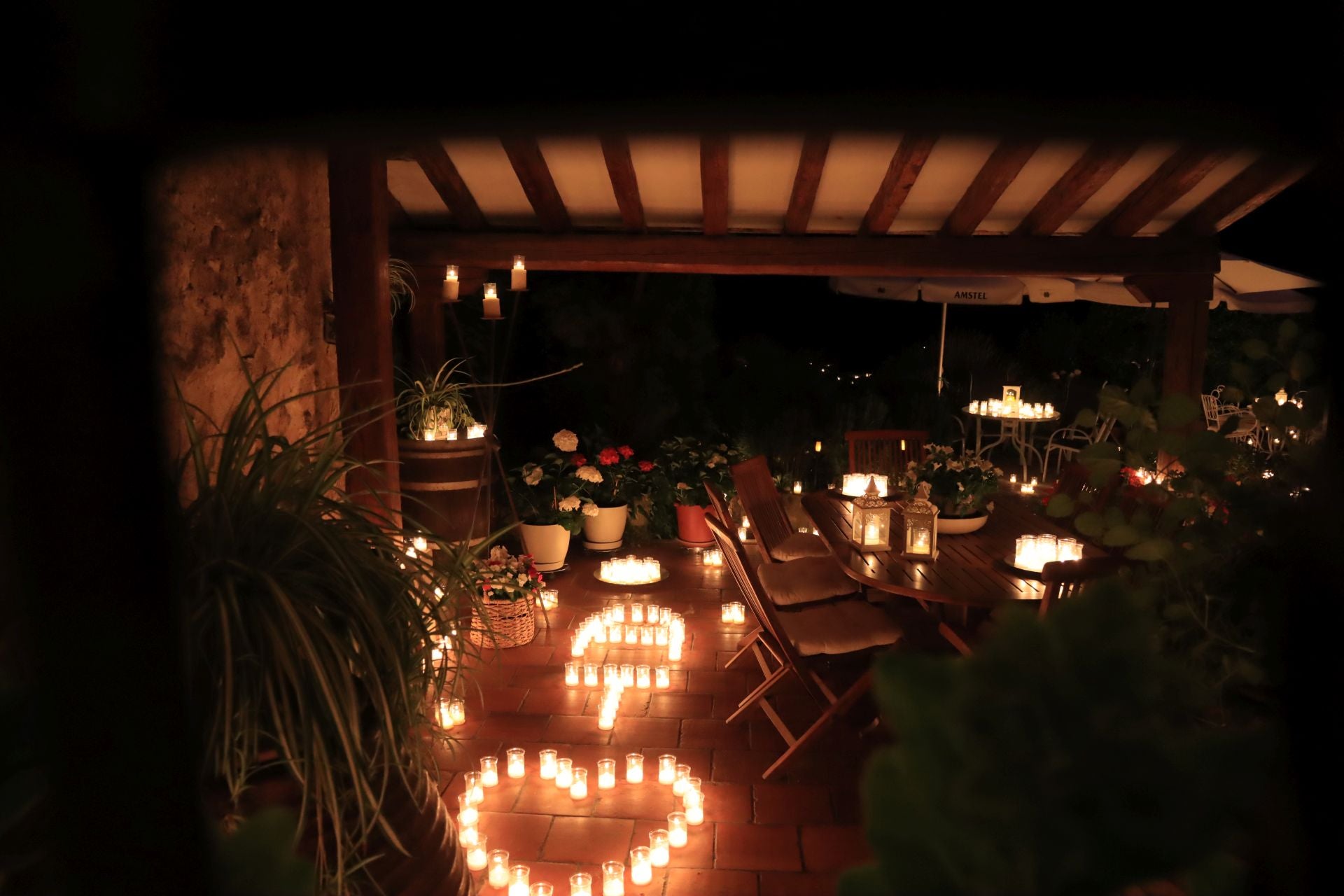 La noche de las velas en Pedraza, en imágenes