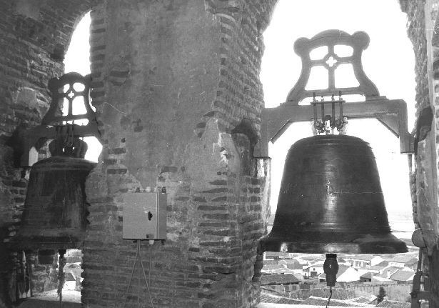 Campanas de la iglesia.