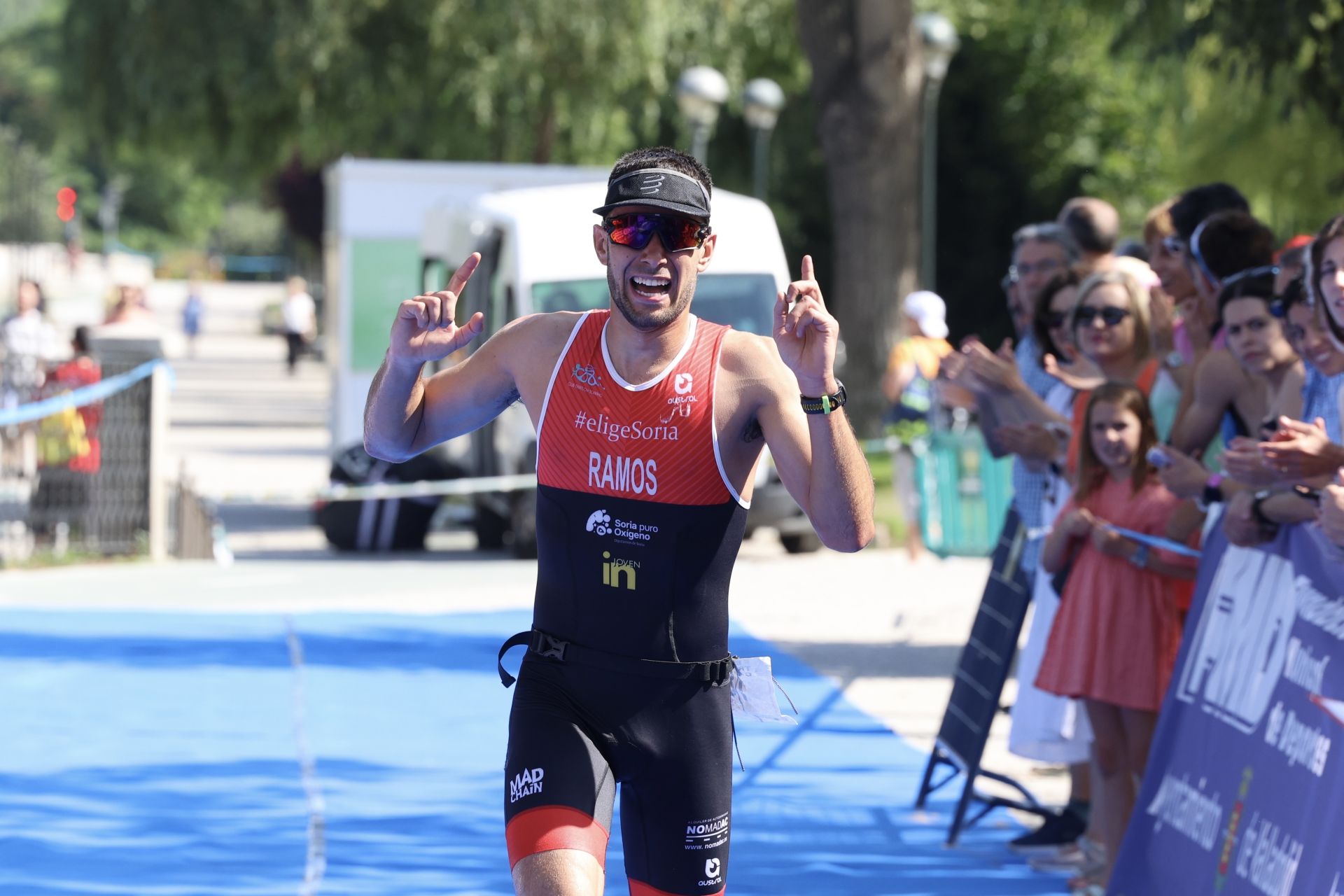 Doscientos atletas prueban su resistencia en la XXVII edición del Triatlón Ciudad de Valladolid
