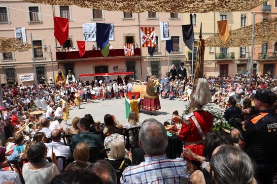 Celebración del día de San Miguel de los Santos, en Vic, en una imagen compartida por el Ayuntamiento de la localidad en sus redes sociales.