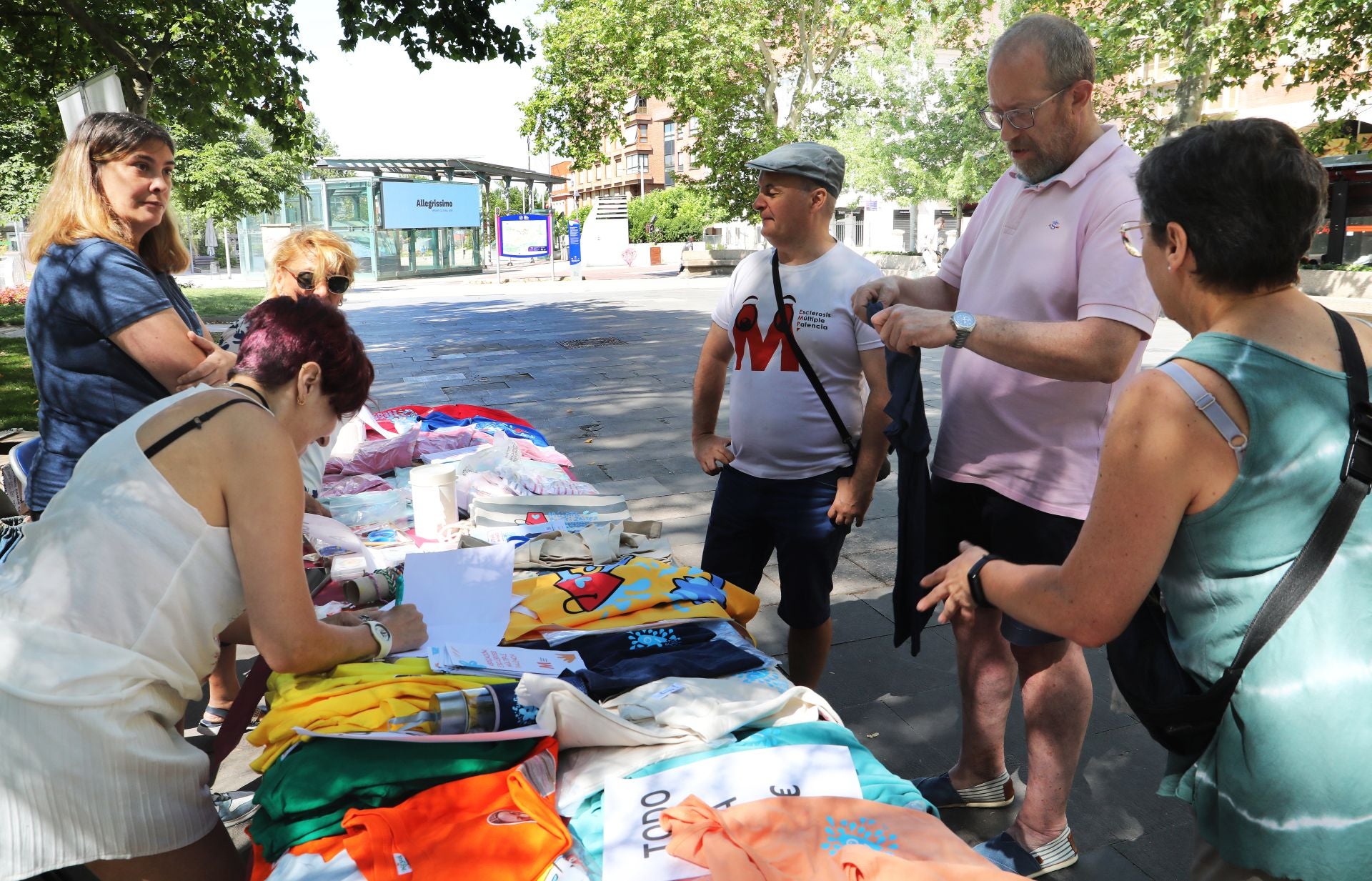 La esclerosis múltiple se muestra en el parque del Salón