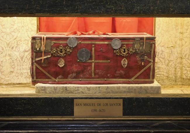 Tumba de San Miguel de los Santos, en la iglesia de San Nicolás.
