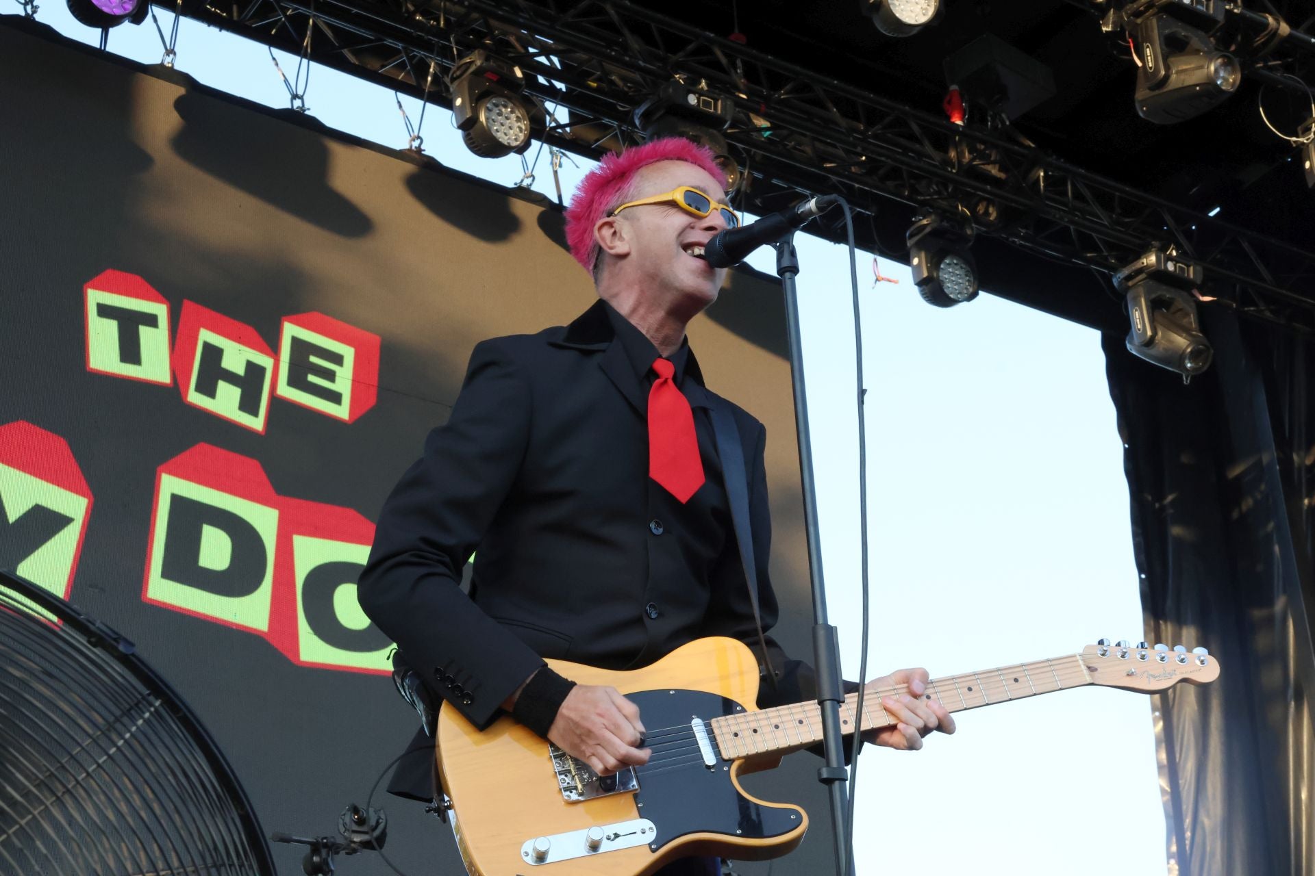 Imágenes de The Toy Dolls en el festival El Milanito.