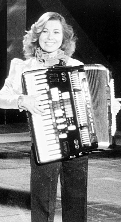 María Jesús y su acordeón.