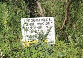 Cartel ubicado en la zona del suceso.