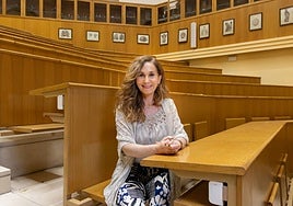 Nieves Mendizábal, catedrática: «La conciliación familiar lleva la voz cantante»