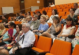 Público en el homenaje a los docentes, este miércoles en el campus de Palencia.