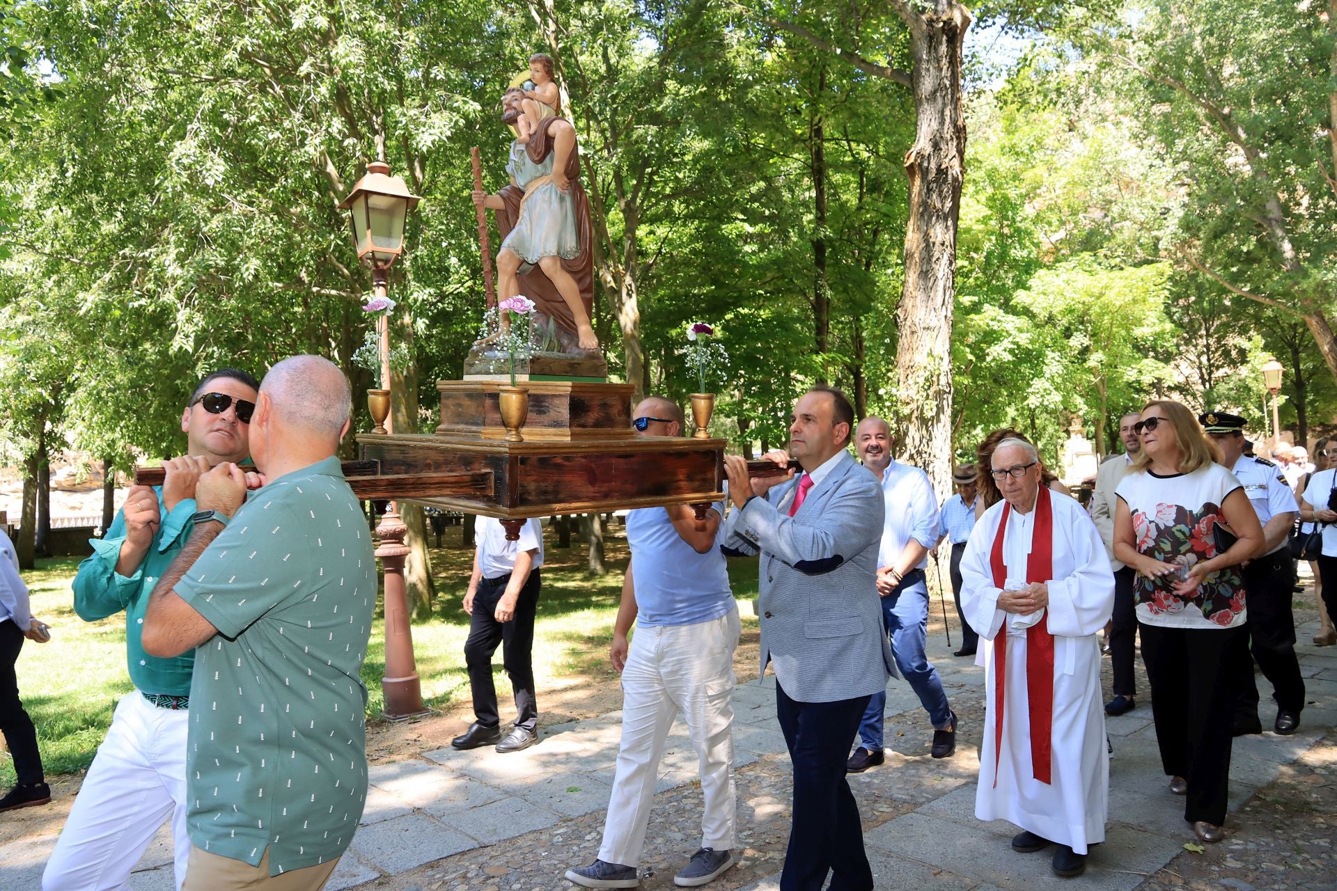 Los taxistas de Segovia celebran San Cristóbal