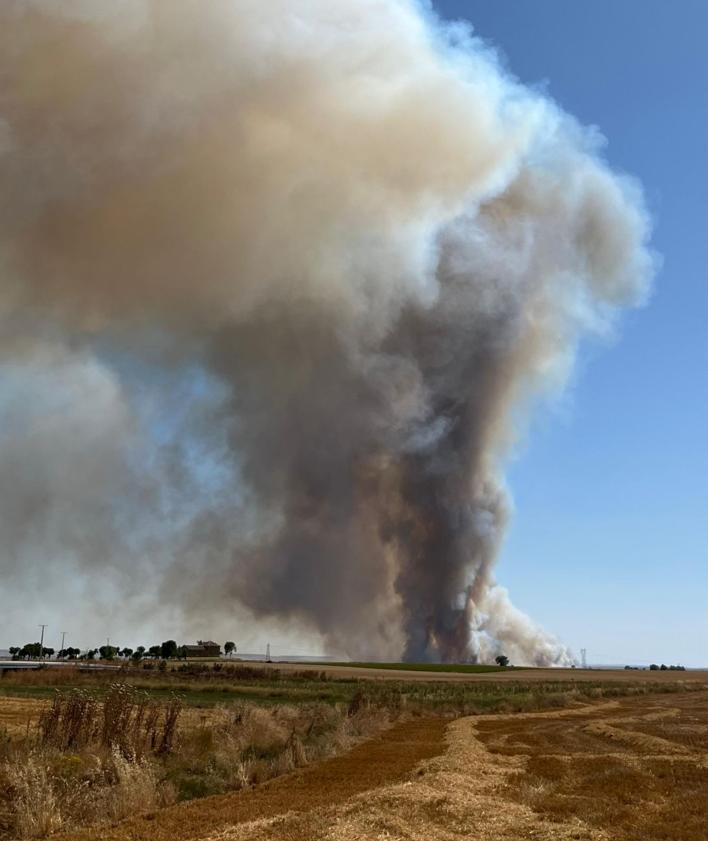 Imagen secundaria 2 - Las imágenes del incendio.